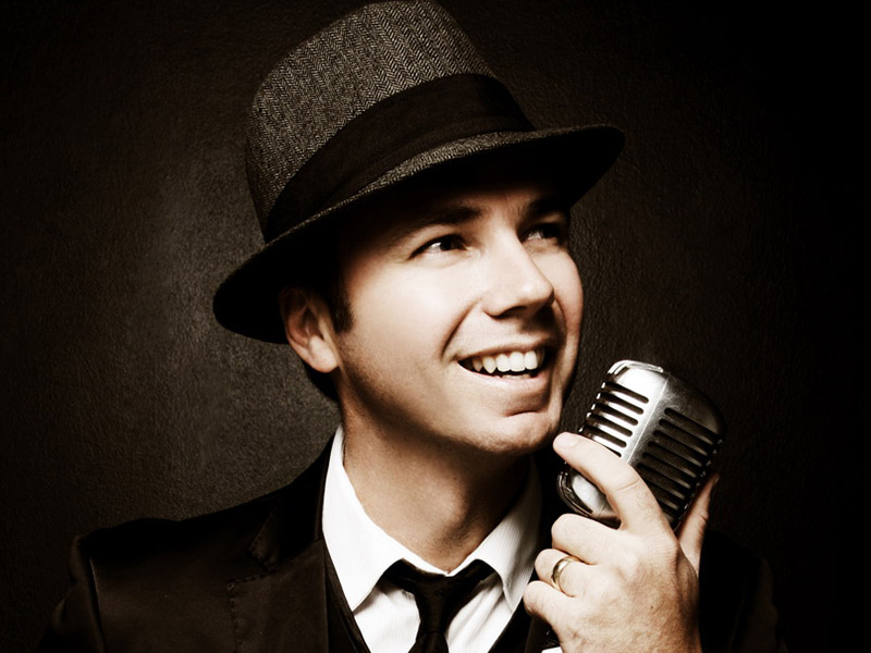 Jakkie Louw sing Sinatra