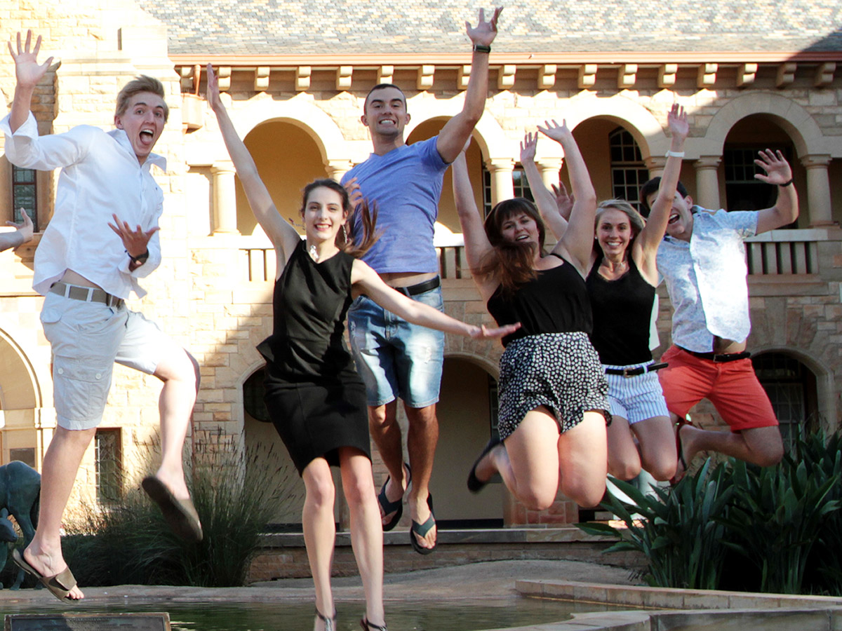 Borg ’n student en verander ’n lewe