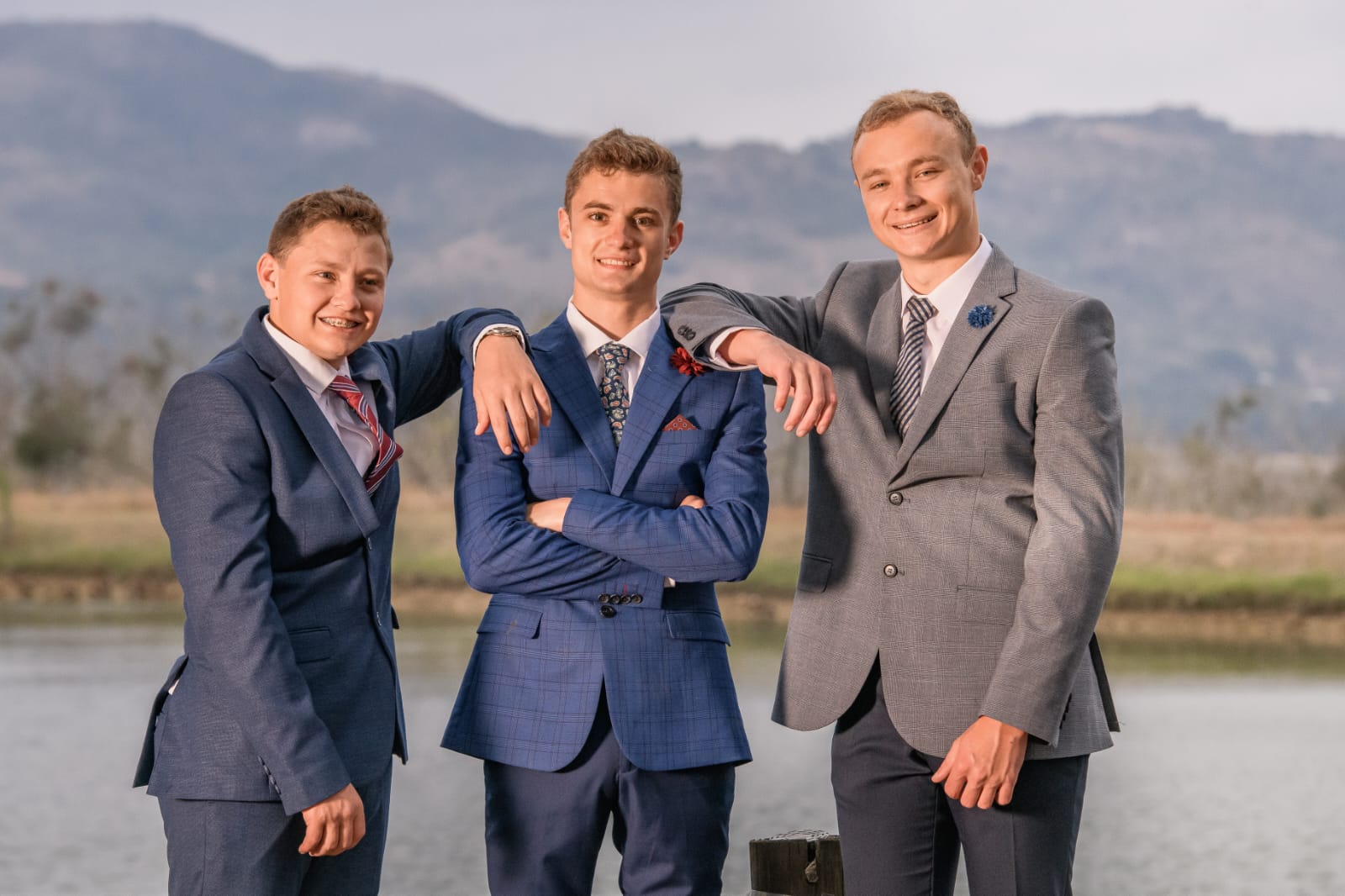 ’n Driemanskap wat hoog mik